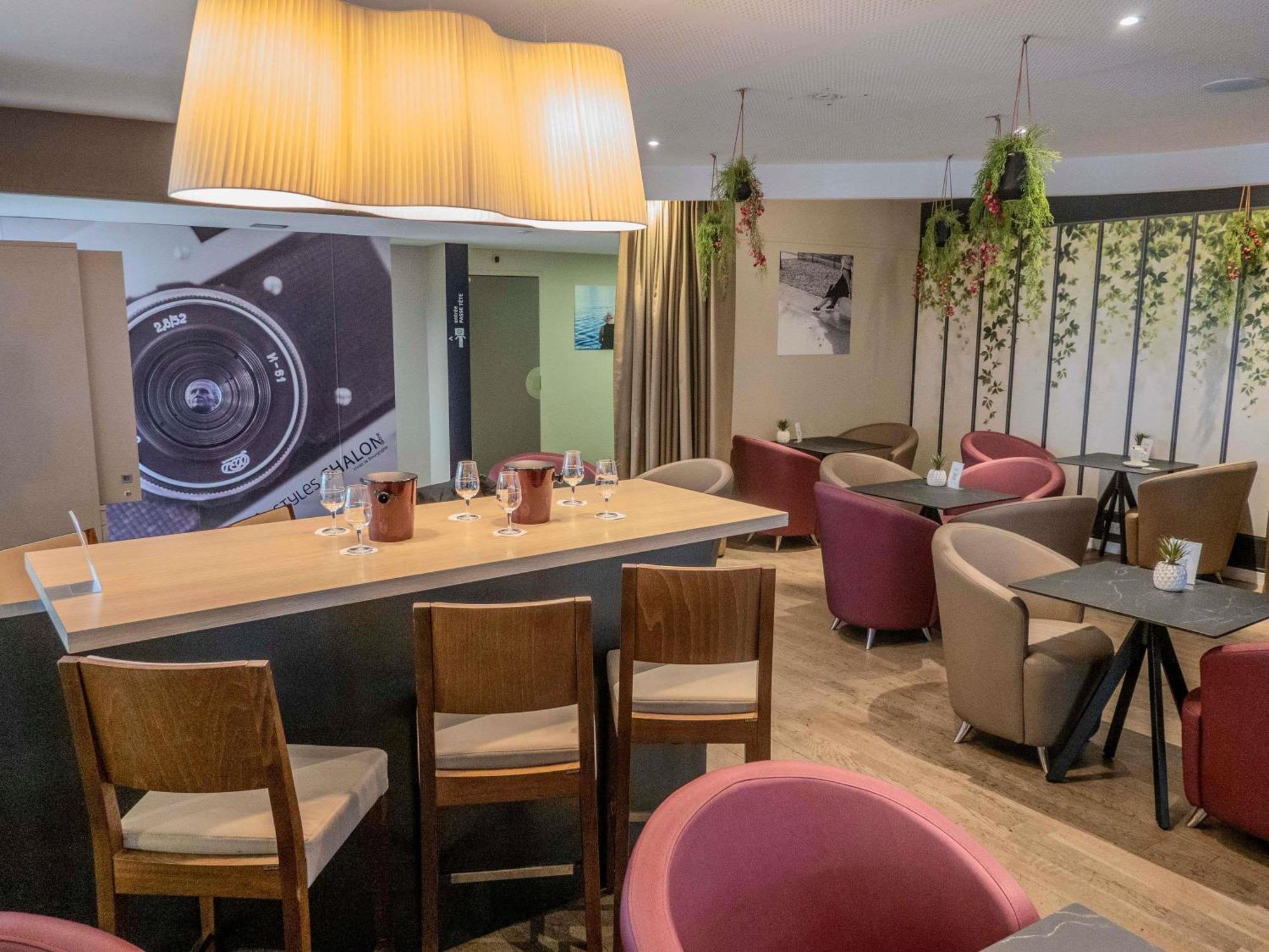 Hotel Ibis Styles Chalon Sur Saone Esterno foto